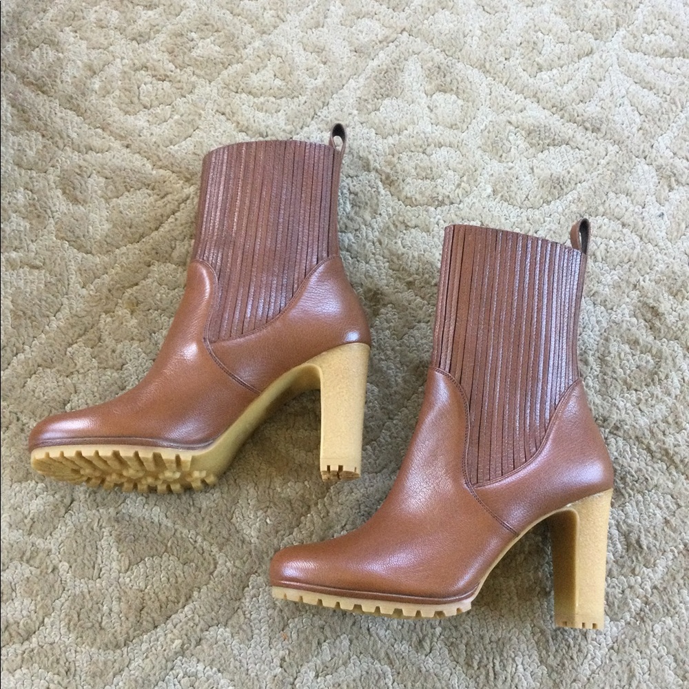 GUCCI BROWN LEATHER BOOTIES